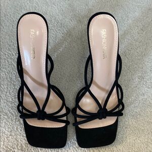 ‼️Fashion Nova Black Strappy Heels